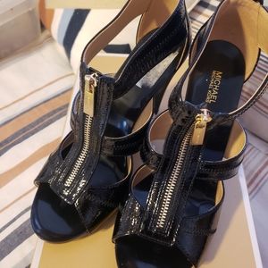 Michael Kors shoes Berkley T- strap 9